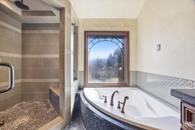28221 Cumberland Road, Tehachapi, CA 93561