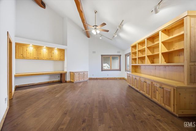 28221 Cumberland Road, Tehachapi, CA 93561