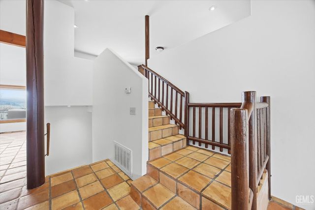 28221 Cumberland Road, Tehachapi, CA 93561