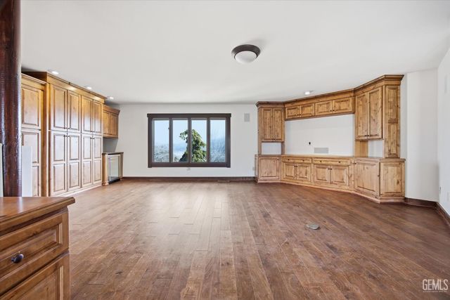 28221 Cumberland Road, Tehachapi, CA 93561