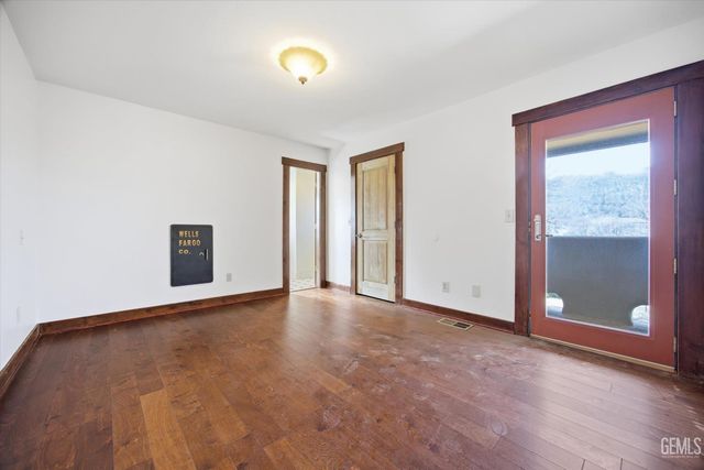 28221 Cumberland Road, Tehachapi, CA 93561