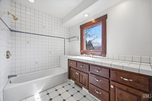 28221 Cumberland Road, Tehachapi, CA 93561