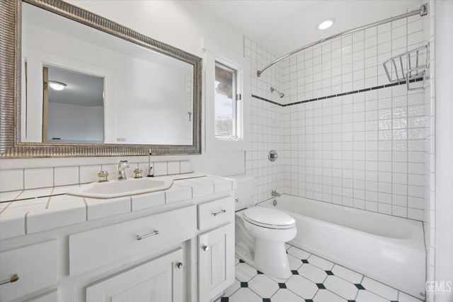 28221 Cumberland Road, Tehachapi, CA 93561
