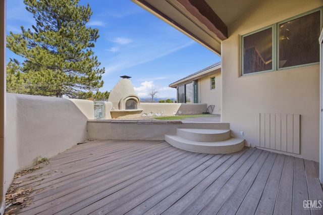 28221 Cumberland Road, Tehachapi, CA 93561