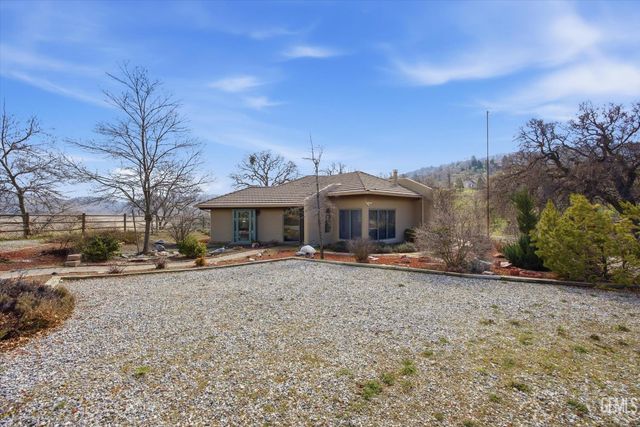 28221 Cumberland Road, Tehachapi, CA 93561