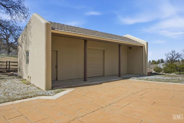 28221 Cumberland Road, Tehachapi, CA 93561