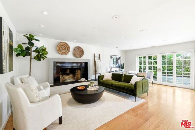 13019 Addison Street, Sherman Oaks, CA 91423