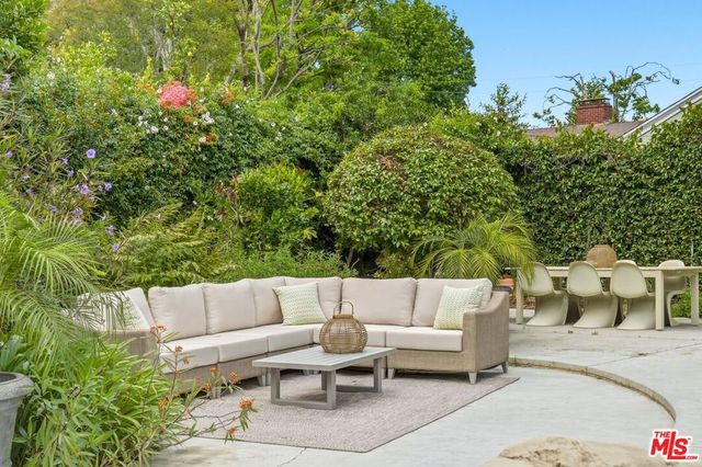 13019 Addison Street, Sherman Oaks, CA 91423