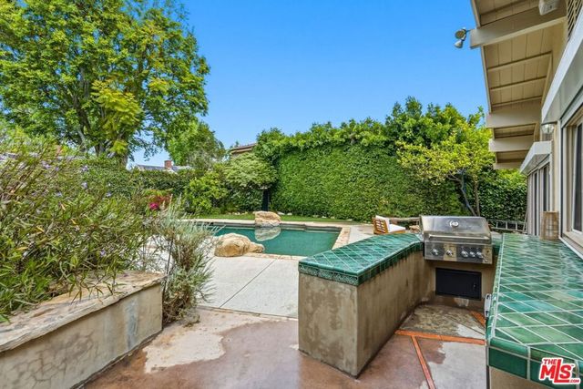 13019 Addison Street, Sherman Oaks, CA 91423