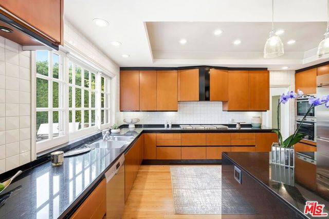 13019 Addison Street, Sherman Oaks, CA 91423