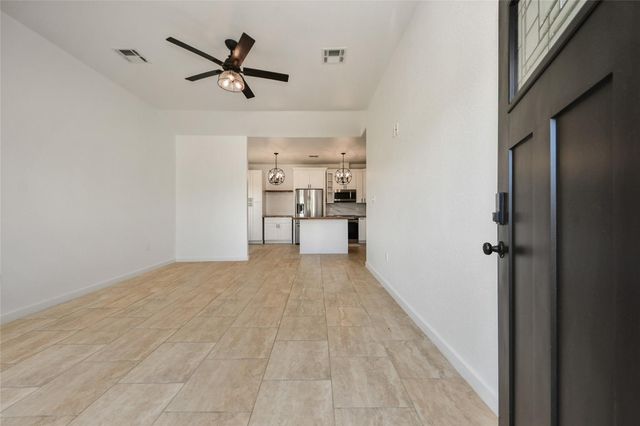 450 Road 5512, Cleveland, TX 77327