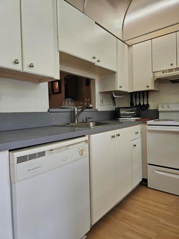 5100 NW 35th Street 104, Lauderdale Lakes, FL 33319