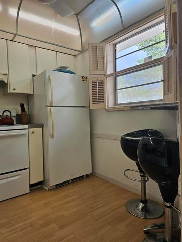 5100 NW 35th Street 104, Lauderdale Lakes, FL 33319