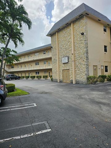 5100 NW 35th Street 104, Lauderdale Lakes, FL 33319
