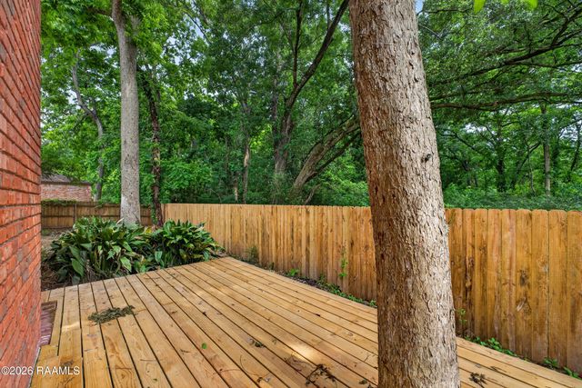 200 Autumn Oak Bend, Lafayette, LA 70508