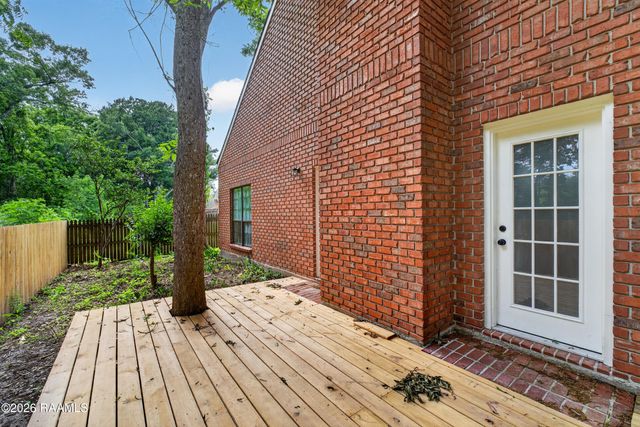 200 Autumn Oak Bend, Lafayette, LA 70508