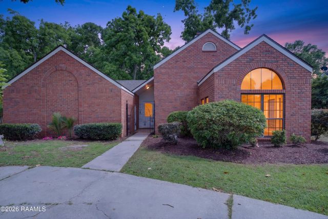 200 Autumn Oak Bend, Lafayette, LA 70508