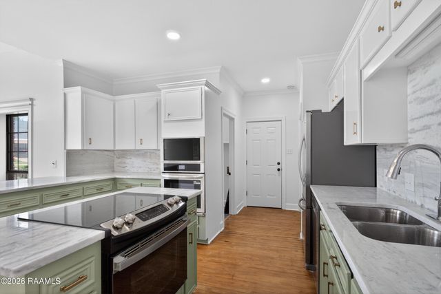 200 Autumn Oak Bend, Lafayette, LA 70508