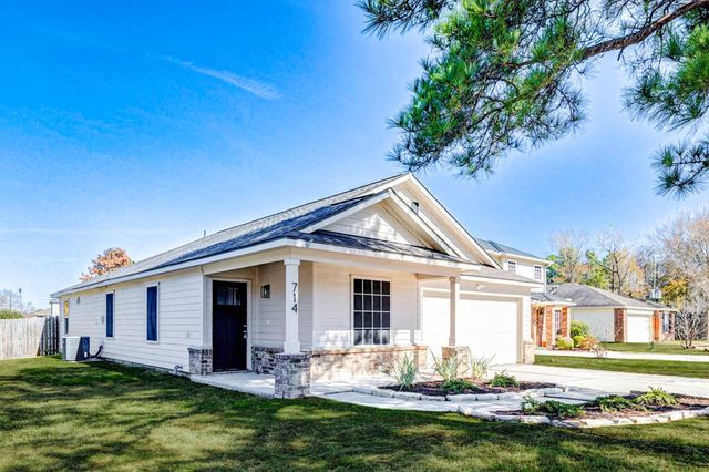 714 Silver Cliff Lane, Spring, TX 77373