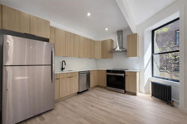 229 W 97th St Apt 2D, New York City, NY 10025