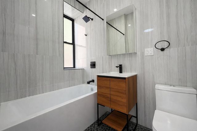 229 W 97th St Apt 2D, New York City, NY 10025