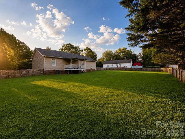 369 Cooper Farm Road, Statesville, NC 28625