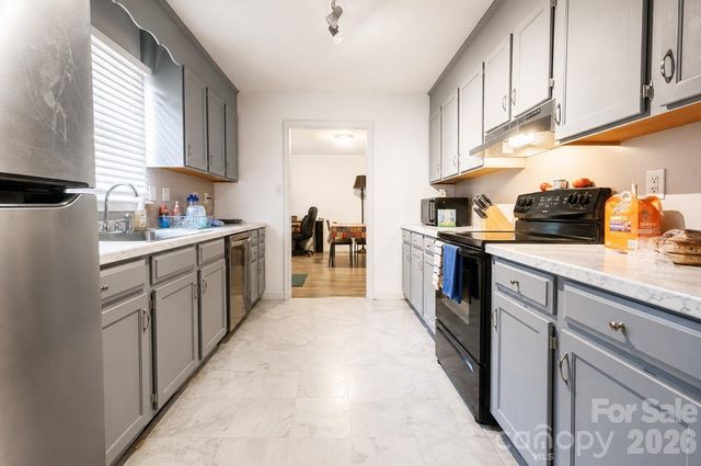 369 Cooper Farm Road, Statesville, NC 28625