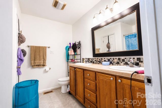 369 Cooper Farm Road, Statesville, NC 28625