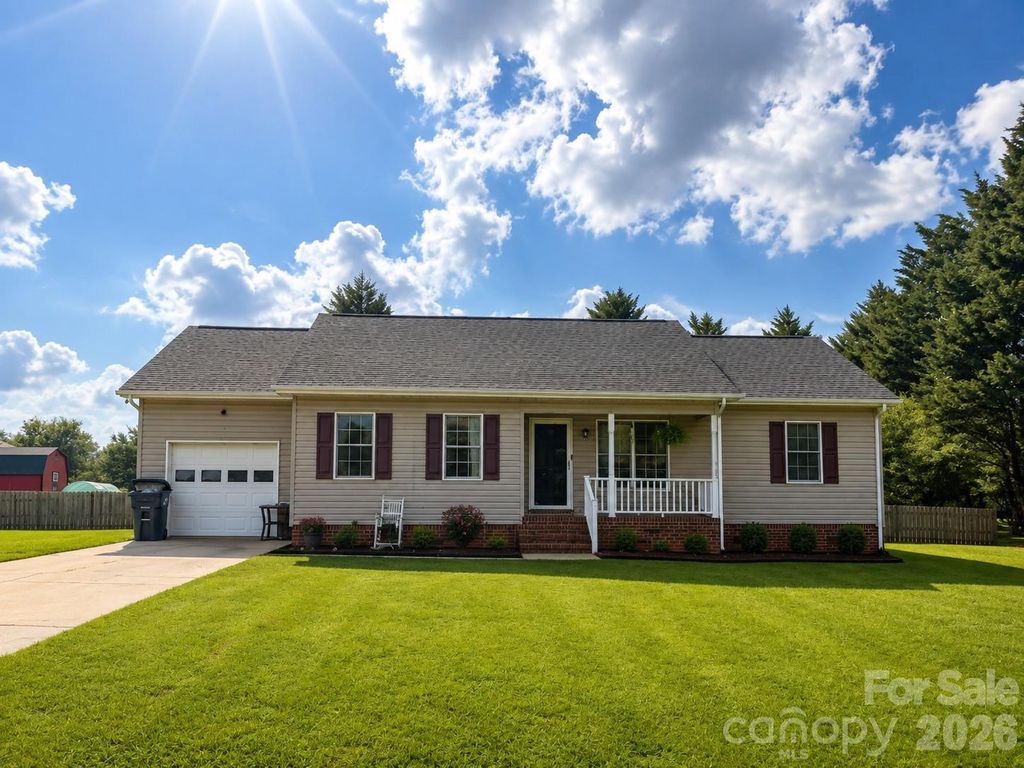 369 Cooper Farm Road, Statesville, NC 28625