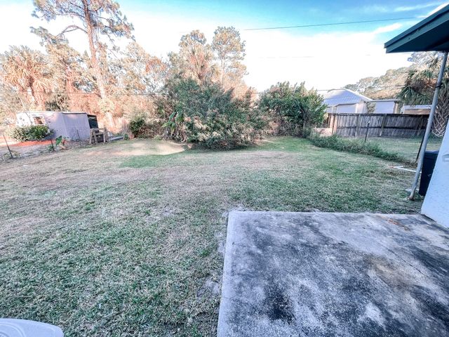 122 Laidback Way, Fort Pierce, FL 34945