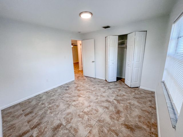 122 Laidback Way, Fort Pierce, FL 34945