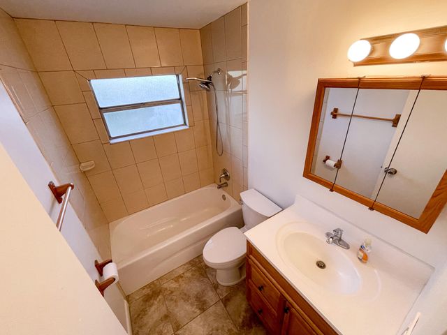 122 Laidback Way, Fort Pierce, FL 34945