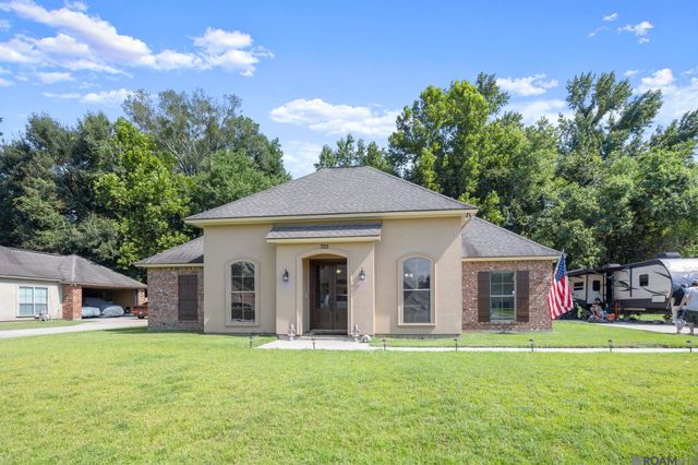 722 E Oak Haven St, Gonzales, LA 70737