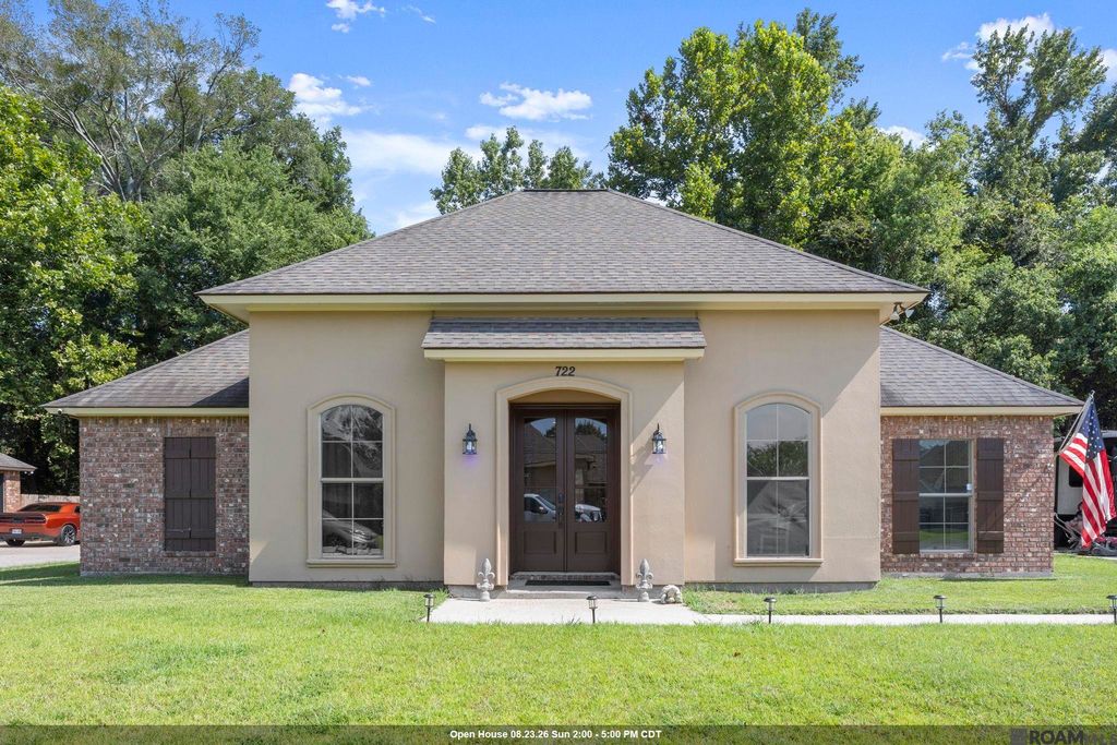 722 E Oak Haven St, Gonzales, LA 70737