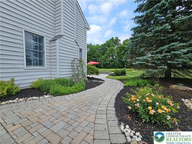 115 Fox Run, Williams Twp, PA 18042