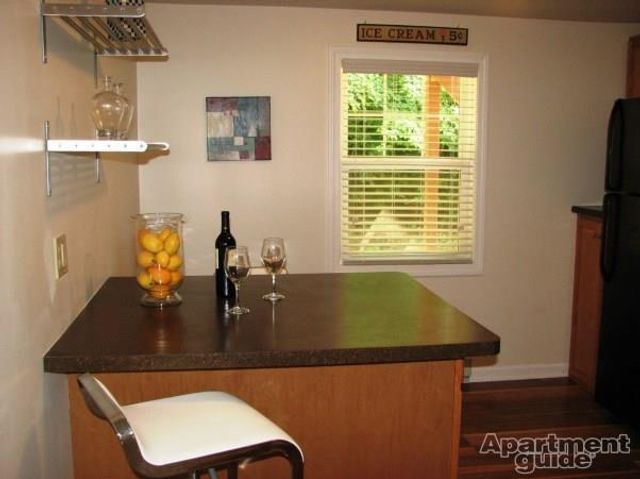 52 Essex Street, Deep River, CT 06417