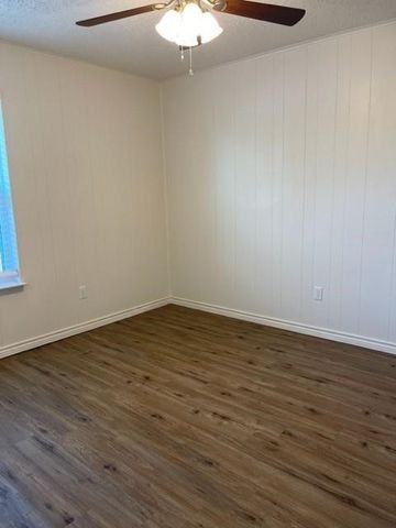 1505 W Pearl Street 2, Granbury, TX 76048