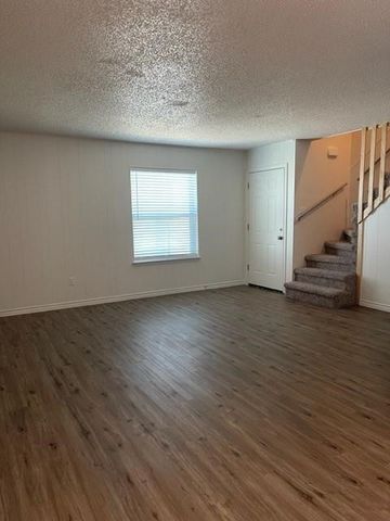 1505 W Pearl Street 2, Granbury, TX 76048