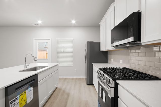 282 Brazen Forest Trail, Magnolia, TX 77354