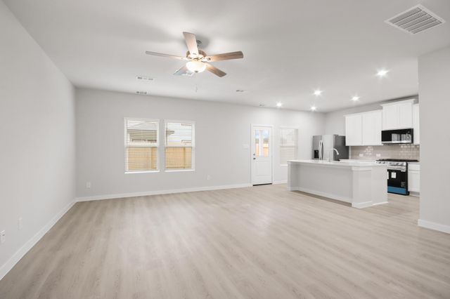 282 Brazen Forest Trail, Magnolia, TX 77354