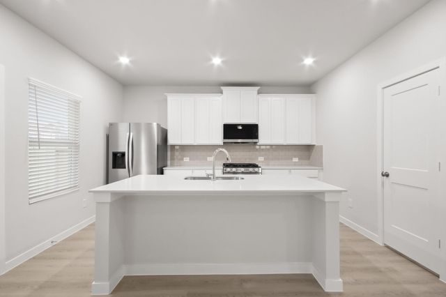 282 Brazen Forest Trail, Magnolia, TX 77354