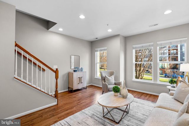 119 DECOVERLY DR, Gaithersburg, MD 20878