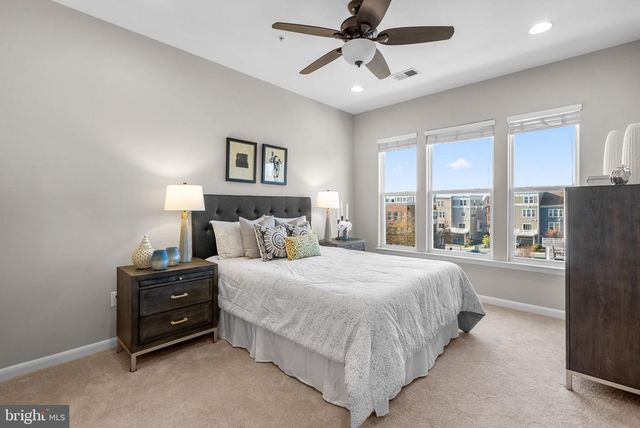 119 DECOVERLY DR, Gaithersburg, MD 20878