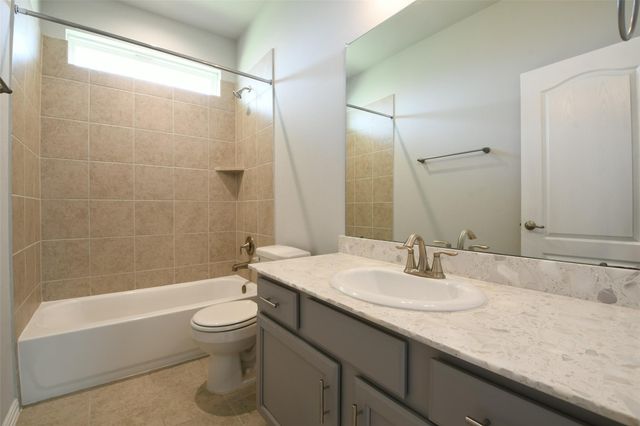 2142 Open Prairie Drive, La Marque, TX 77568