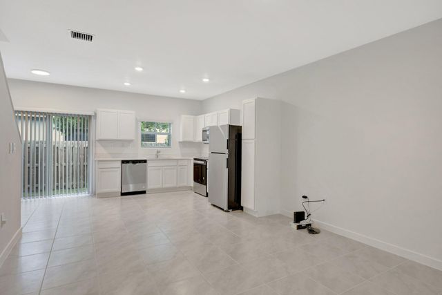 441 NE 1st Drive, Florida City, FL 33034