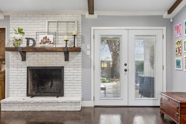 9435 Hunters Creek Drive, Dallas, TX 75243