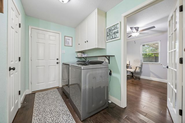 9435 Hunters Creek Drive, Dallas, TX 75243