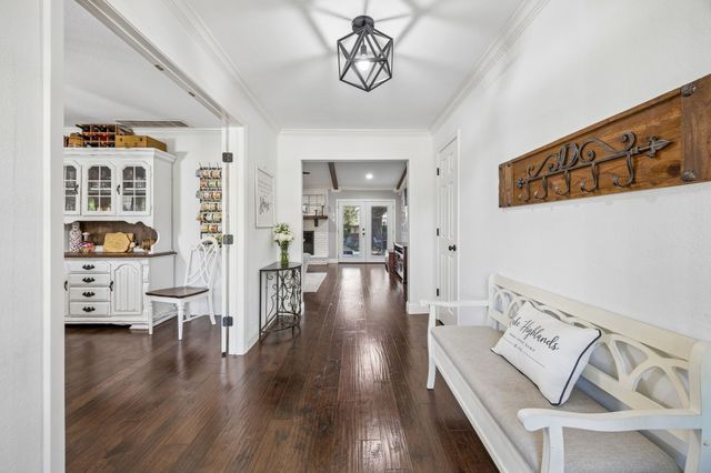 9435 Hunters Creek Drive, Dallas, TX 75243