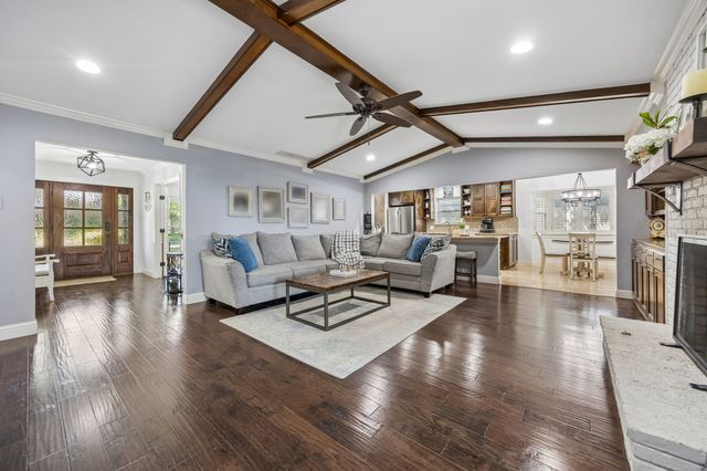 9435 Hunters Creek Drive, Dallas, TX 75243