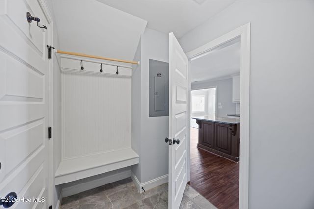 614 Brookfield Drive, Winterville, NC 28590